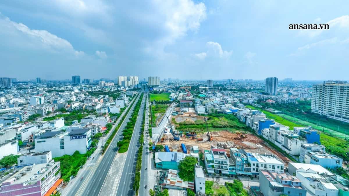 Toàn cảnh công trường nhìn từ trên cao